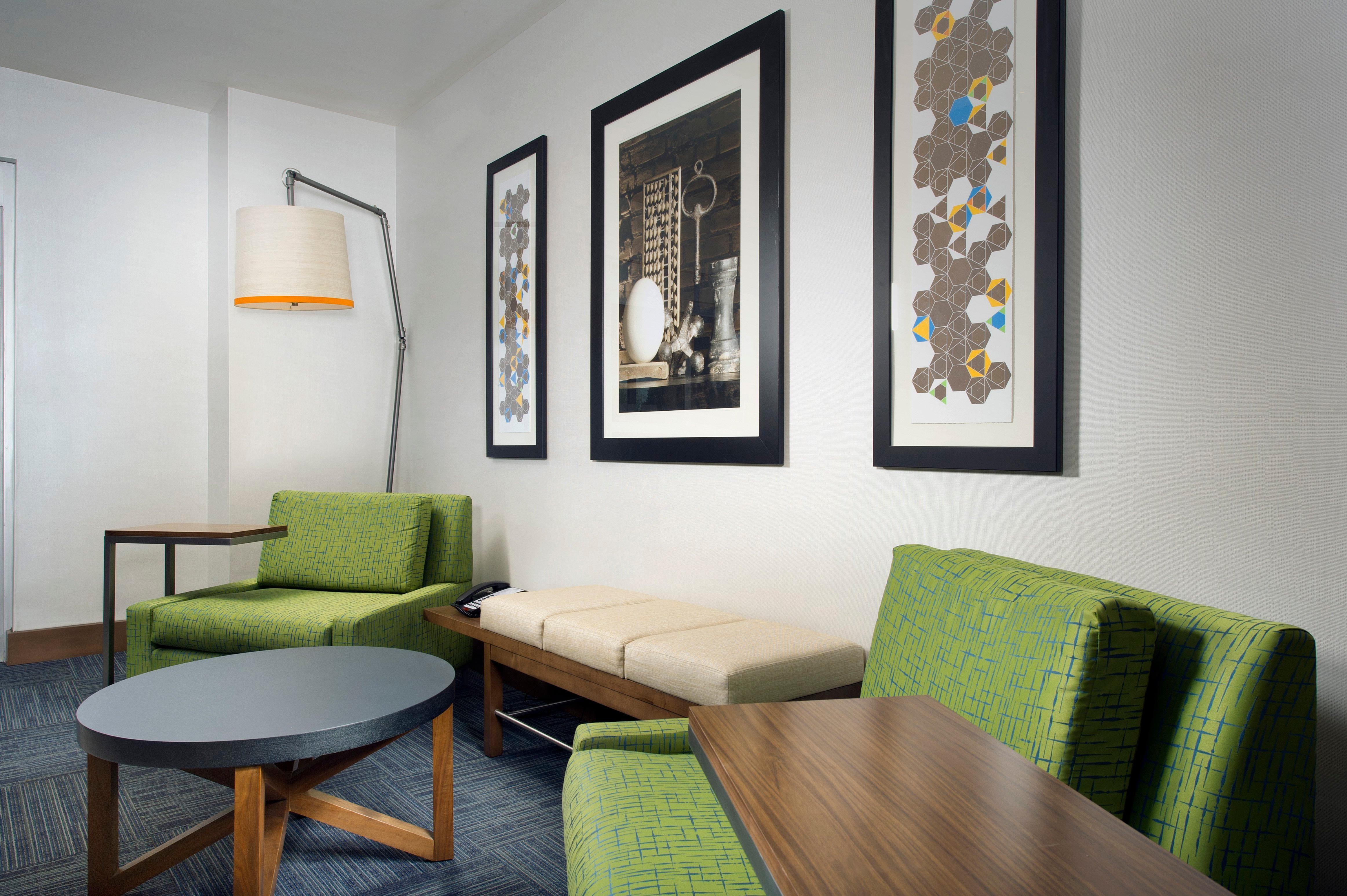 Holiday Inn Express & Suites Bay City By Ihg Buitenkant foto